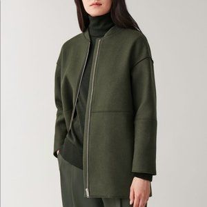 Unlined coat with pockets